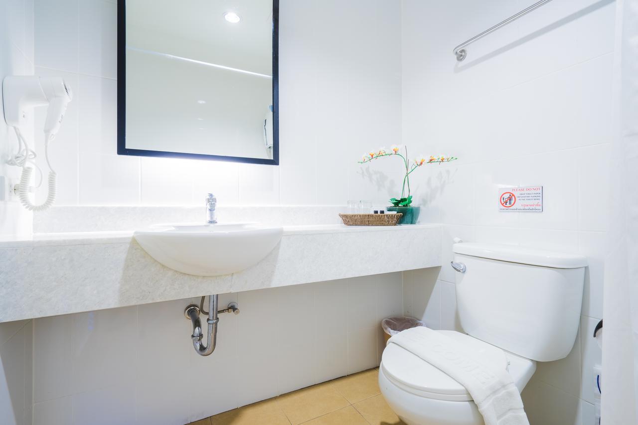 Vapa Hotel - Sha Extra Plus Phuket Exterior photo